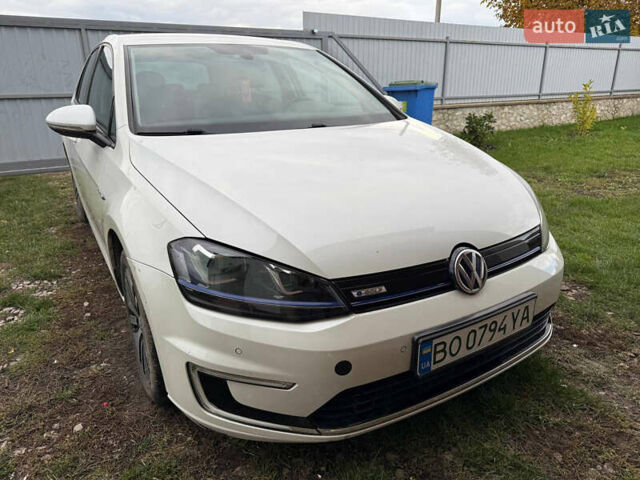 Білий Фольксваген e-Golf, об'ємом двигуна 0 л та пробігом 114 тис. км за 7500 $, фото 2 на Automoto.ua