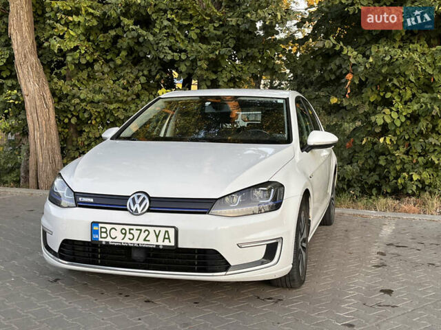 Белый Фольксваген e-Golf, объемом двигателя 0 л и пробегом 151 тыс. км за 8100 $, фото 21 на Automoto.ua