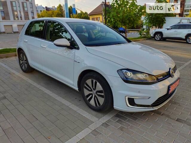 Білий Фольксваген e-Golf, об'ємом двигуна 0 л та пробігом 99 тис. км за 12700 $, фото 5 на Automoto.ua