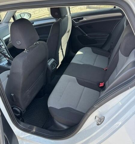 Белый Фольксваген e-Golf, объемом двигателя 0 л и пробегом 214 тыс. км за 7200 $, фото 6 на Automoto.ua