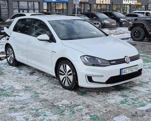 Білий Фольксваген e-Golf, об'ємом двигуна 0 л та пробігом 162 тис. км за 9499 $, фото 1 на Automoto.ua