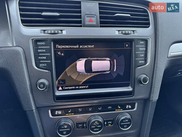 Белый Фольксваген e-Golf, объемом двигателя 0 л и пробегом 115 тыс. км за 9400 $, фото 32 на Automoto.ua