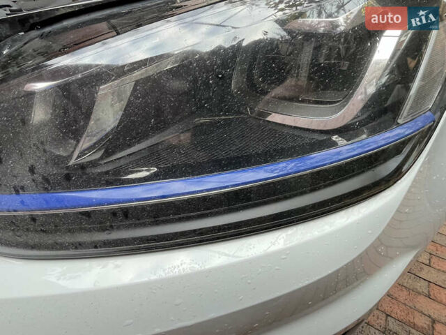 Білий Фольксваген e-Golf, об'ємом двигуна 0 л та пробігом 130 тис. км за 8450 $, фото 6 на Automoto.ua