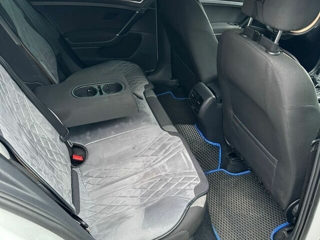 Білий Фольксваген e-Golf, об'ємом двигуна 0 л та пробігом 190 тис. км за 7999 $, фото 11 на Automoto.ua