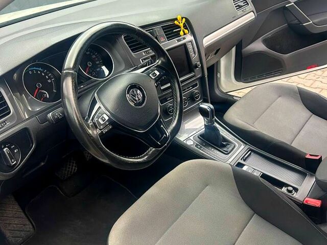 Білий Фольксваген e-Golf, об'ємом двигуна 0 л та пробігом 0 тис. км за 9100 $, фото 6 на Automoto.ua