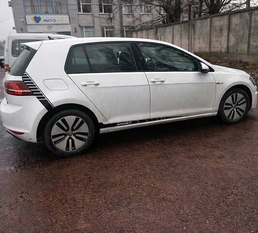 Білий Фольксваген e-Golf, об'ємом двигуна 0 л та пробігом 127 тис. км за 7400 $, фото 2 на Automoto.ua