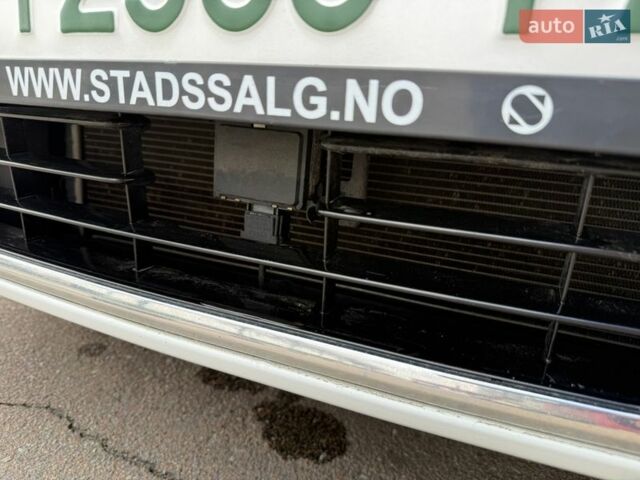 Білий Фольксваген e-Golf, об'ємом двигуна 0 л та пробігом 96 тис. км за 9500 $, фото 14 на Automoto.ua