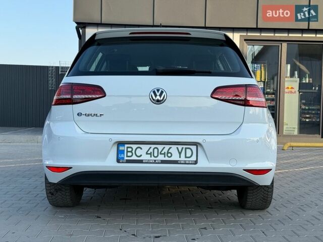 Білий Фольксваген e-Golf, об'ємом двигуна 0 л та пробігом 97 тис. км за 8500 $, фото 16 на Automoto.ua