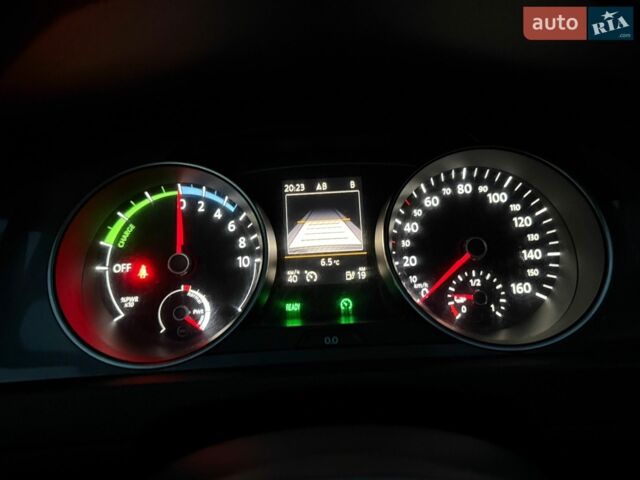 Белый Фольксваген e-Golf, объемом двигателя 0 л и пробегом 183 тыс. км за 8390 $, фото 24 на Automoto.ua