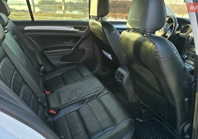 Білий Фольксваген e-Golf, об'ємом двигуна 0 л та пробігом 149 тис. км за 10500 $, фото 7 на Automoto.ua