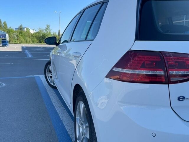 Білий Фольксваген e-Golf, об'ємом двигуна 0 л та пробігом 182 тис. км за 7350 $, фото 9 на Automoto.ua
