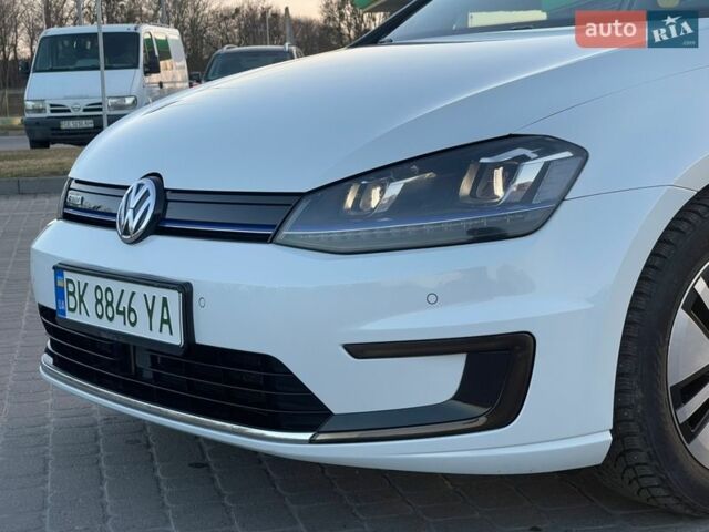 Белый Фольксваген e-Golf, объемом двигателя 0 л и пробегом 171 тыс. км за 7300 $, фото 26 на Automoto.ua