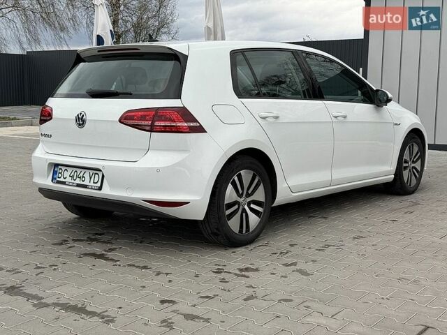 Белый Фольксваген e-Golf, объемом двигателя 0 л и пробегом 97 тыс. км за 8700 $, фото 21 на Automoto.ua