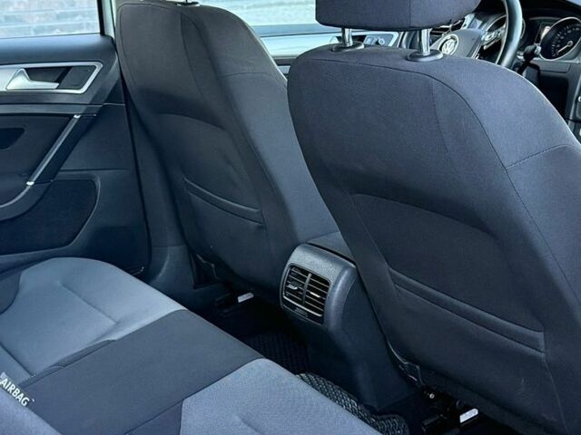 Білий Фольксваген e-Golf, об'ємом двигуна 0 л та пробігом 136 тис. км за 8600 $, фото 11 на Automoto.ua