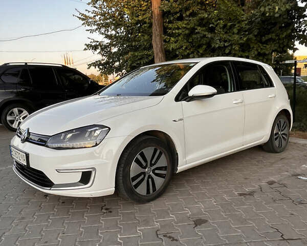 Белый Фольксваген e-Golf, объемом двигателя 0 л и пробегом 151 тыс. км за 8100 $, фото 17 на Automoto.ua