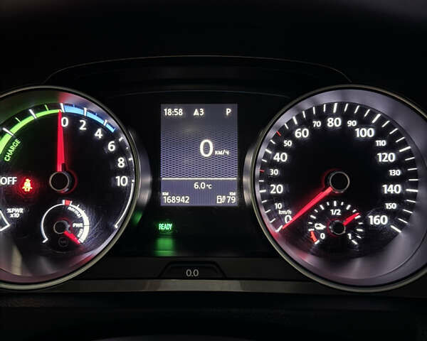 Белый Фольксваген e-Golf, объемом двигателя 0 л и пробегом 169 тыс. км за 8400 $, фото 29 на Automoto.ua