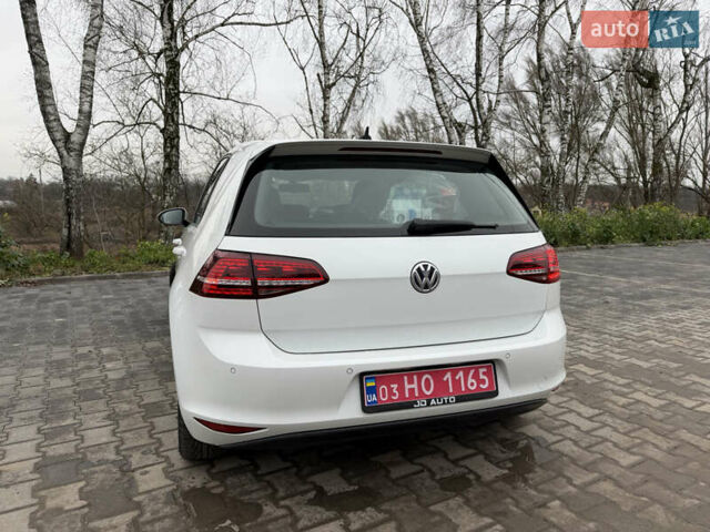 Белый Фольксваген e-Golf, объемом двигателя 0 л и пробегом 99 тыс. км за 8450 $, фото 5 на Automoto.ua