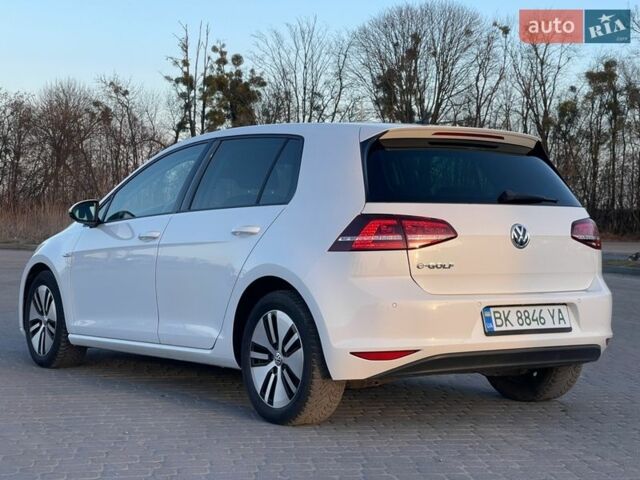 Белый Фольксваген e-Golf, объемом двигателя 0 л и пробегом 171 тыс. км за 7300 $, фото 15 на Automoto.ua