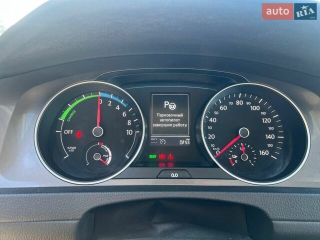 Білий Фольксваген e-Golf, об'ємом двигуна 0 л та пробігом 152 тис. км за 10390 $, фото 36 на Automoto.ua