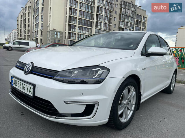 Белый Фольксваген e-Golf, объемом двигателя 0 л и пробегом 92 тыс. км за 9500 $, фото 6 на Automoto.ua