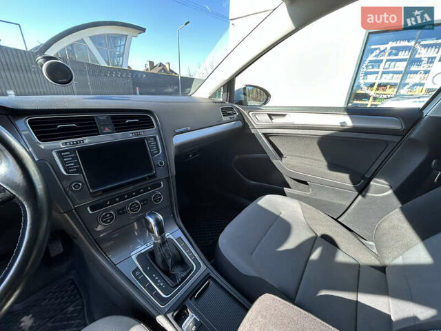 Білий Фольксваген e-Golf, об'ємом двигуна 0 л та пробігом 102 тис. км за 8400 $, фото 30 на Automoto.ua