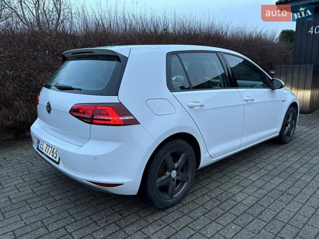 Белый Фольксваген e-Golf, объемом двигателя 0 л и пробегом 170 тыс. км за 7999 $, фото 2 на Automoto.ua