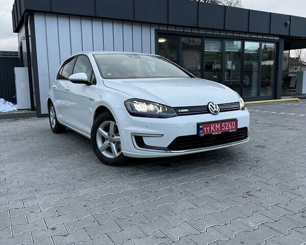 Білий Фольксваген e-Golf, об'ємом двигуна 0 л та пробігом 123 тис. км за 8500 $, фото 20 на Automoto.ua