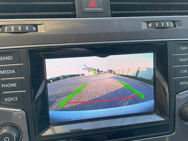 Белый Фольксваген e-Golf, объемом двигателя 0 л и пробегом 152 тыс. км за 6950 $, фото 9 на Automoto.ua