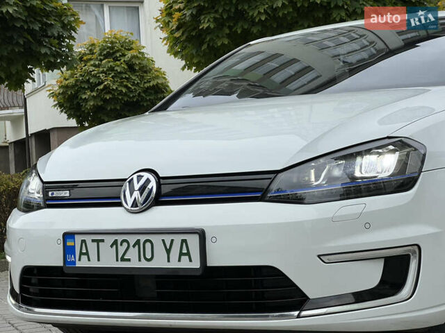 Белый Фольксваген e-Golf, объемом двигателя 0 л и пробегом 142 тыс. км за 7950 $, фото 8 на Automoto.ua