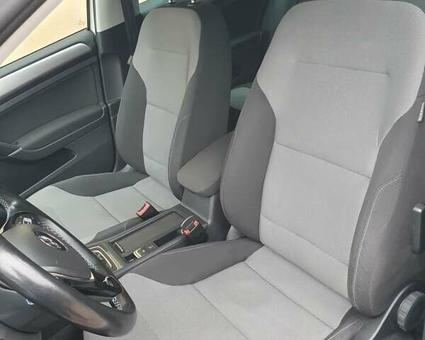 Белый Фольксваген e-Golf, объемом двигателя 0 л и пробегом 128 тыс. км за 8999 $, фото 62 на Automoto.ua