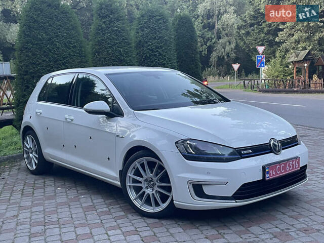 Білий Фольксваген e-Golf, об'ємом двигуна 0 л та пробігом 109 тис. км за 8500 $, фото 14 на Automoto.ua