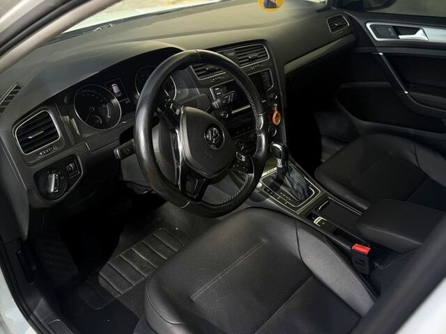 Білий Фольксваген e-Golf, об'ємом двигуна 79 л та пробігом 138 тис. км за 8800 $, фото 5 на Automoto.ua