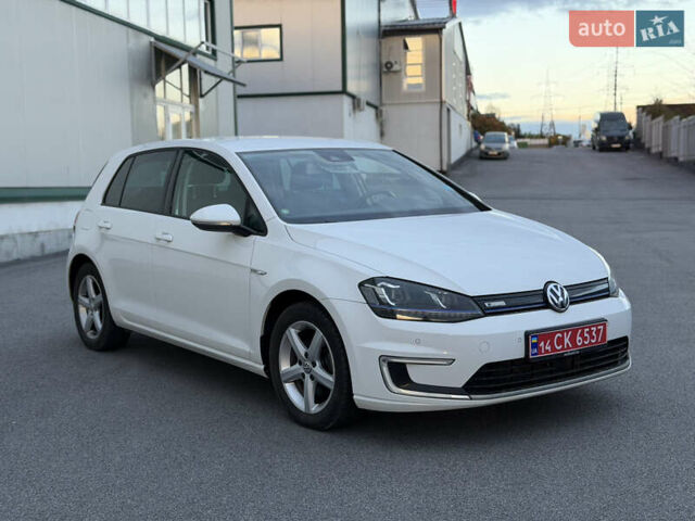 Белый Фольксваген e-Golf, объемом двигателя 0 л и пробегом 85 тыс. км за 8300 $, фото 2 на Automoto.ua