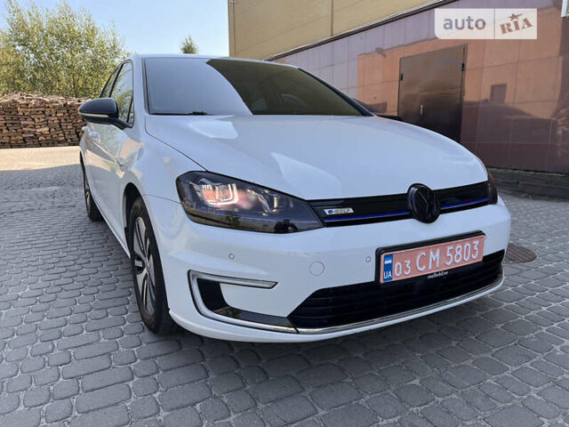 Белый Фольксваген e-Golf, объемом двигателя 0 л и пробегом 102 тыс. км за 9900 $, фото 2 на Automoto.ua