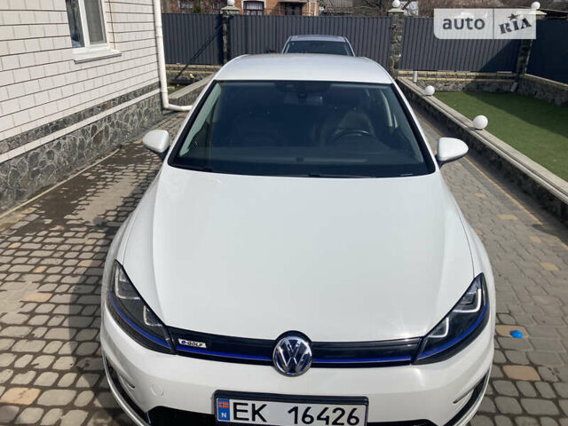 Білий Фольксваген e-Golf, об'ємом двигуна 0 л та пробігом 128 тис. км за 11499 $, фото 32 на Automoto.ua