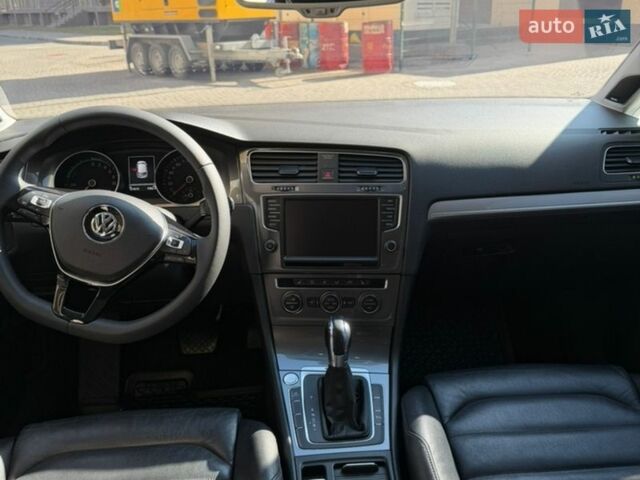 Білий Фольксваген e-Golf, об'ємом двигуна 0 л та пробігом 131 тис. км за 10499 $, фото 11 на Automoto.ua