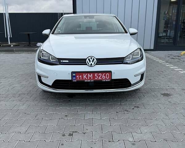 Білий Фольксваген e-Golf, об'ємом двигуна 0 л та пробігом 123 тис. км за 8500 $, фото 1 на Automoto.ua