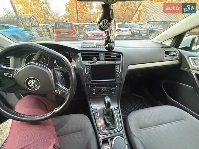 Белый Фольксваген e-Golf, объемом двигателя 0 л и пробегом 135 тыс. км за 8000 $, фото 6 на Automoto.ua