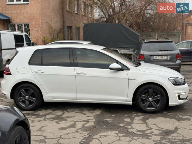 Білий Фольксваген e-Golf, об'ємом двигуна 0 л та пробігом 90 тис. км за 7900 $, фото 5 на Automoto.ua