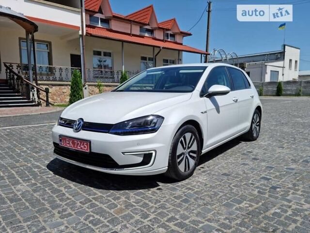 Білий Фольксваген e-Golf, об'ємом двигуна 0 л та пробігом 100 тис. км за 9300 $, фото 41 на Automoto.ua