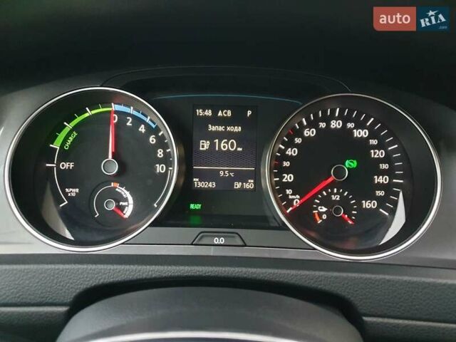 Белый Фольксваген e-Golf, объемом двигателя 0 л и пробегом 130 тыс. км за 8999 $, фото 87 на Automoto.ua