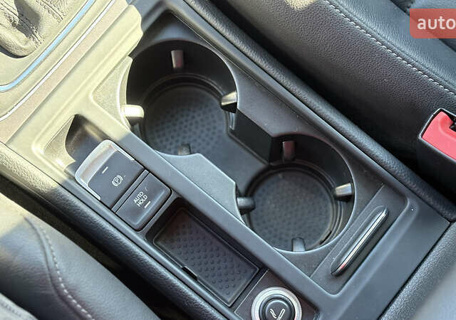 Белый Фольксваген e-Golf, объемом двигателя 0 л и пробегом 124 тыс. км за 8600 $, фото 25 на Automoto.ua