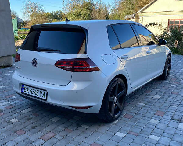 Белый Фольксваген e-Golf, объемом двигателя 0 л и пробегом 118 тыс. км за 9999 $, фото 2 на Automoto.ua