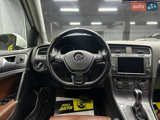 Білий Фольксваген e-Golf, об'ємом двигуна 0 л та пробігом 103 тис. км за 11800 $, фото 9 на Automoto.ua