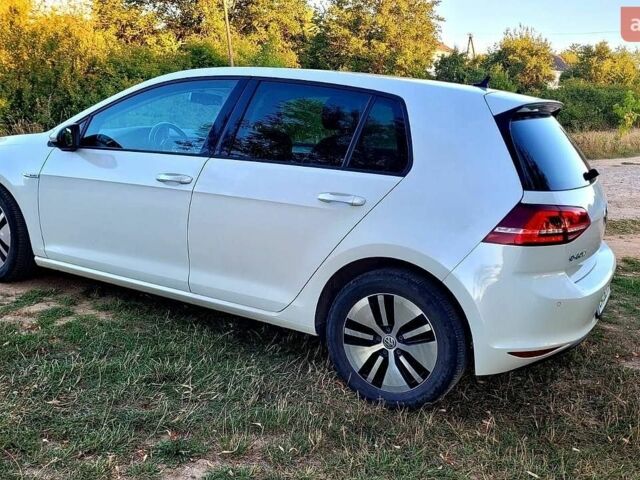 Білий Фольксваген e-Golf, об'ємом двигуна 0 л та пробігом 124 тис. км за 9600 $, фото 5 на Automoto.ua