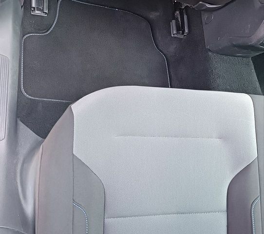 Білий Фольксваген e-Golf, об'ємом двигуна 0 л та пробігом 38 тис. км за 12000 $, фото 37 на Automoto.ua