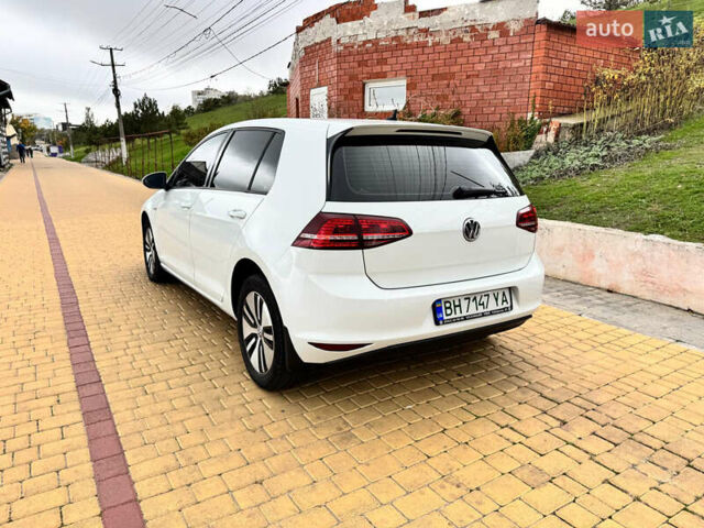 Белый Фольксваген e-Golf, объемом двигателя 0 л и пробегом 195 тыс. км за 8200 $, фото 6 на Automoto.ua