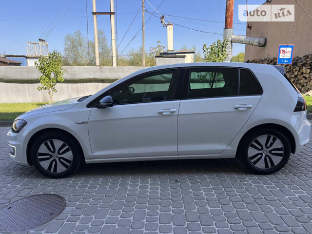 Белый Фольксваген e-Golf, объемом двигателя 0 л и пробегом 102 тыс. км за 9900 $, фото 10 на Automoto.ua