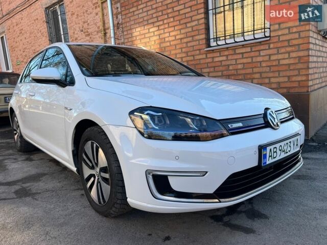 Білий Фольксваген e-Golf, об'ємом двигуна 0 л та пробігом 111 тис. км за 8200 $, фото 12 на Automoto.ua