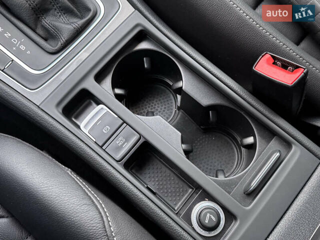 Білий Фольксваген e-Golf, об'ємом двигуна 0 л та пробігом 119 тис. км за 8500 $, фото 19 на Automoto.ua